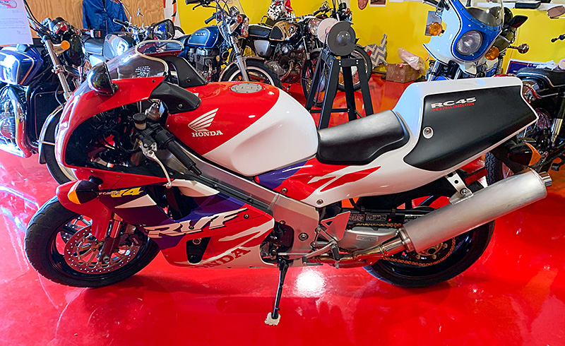 Honda rc45